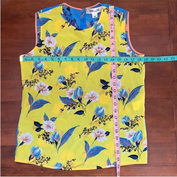 Diane Von Furstenberg 100% Silk Floral Sleeveless Top - Picture 7 of 12